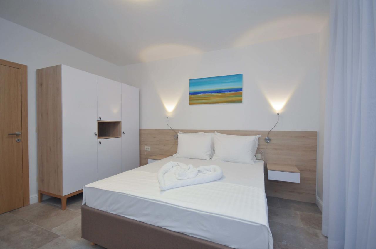 Corso Levante Luxury Suites Petrovac Zewnętrze zdjęcie